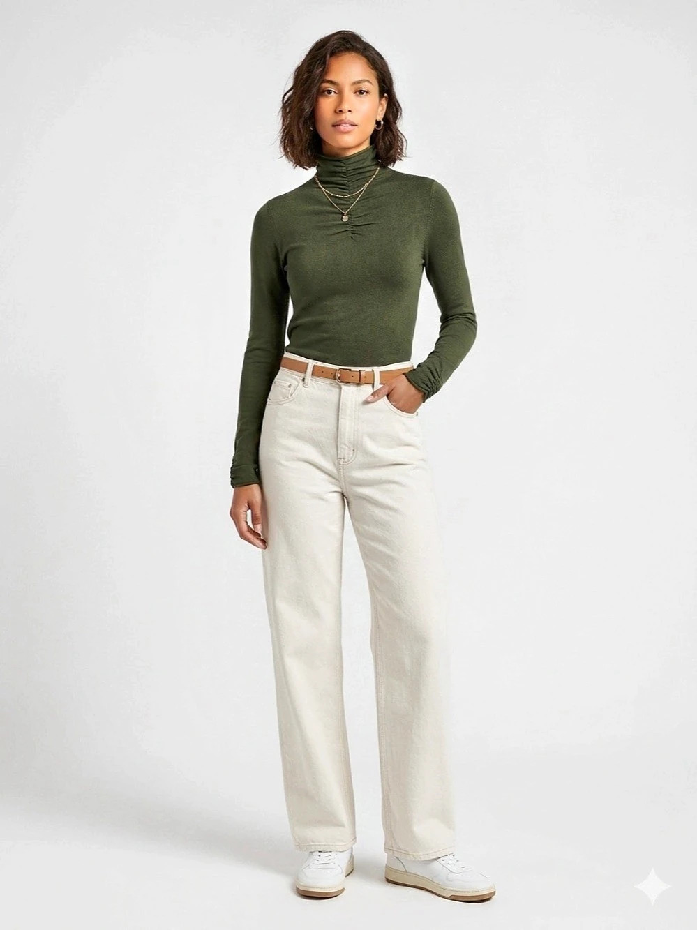 Hem & Thread Ruched Turtleneck in Green Size Large